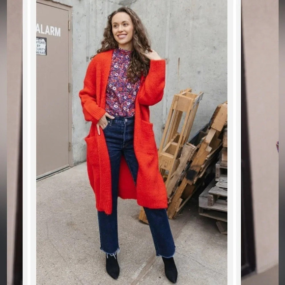 Veronica Beard Silk Chilton Blouse Pink Floral 4 - Picture 4 of 16